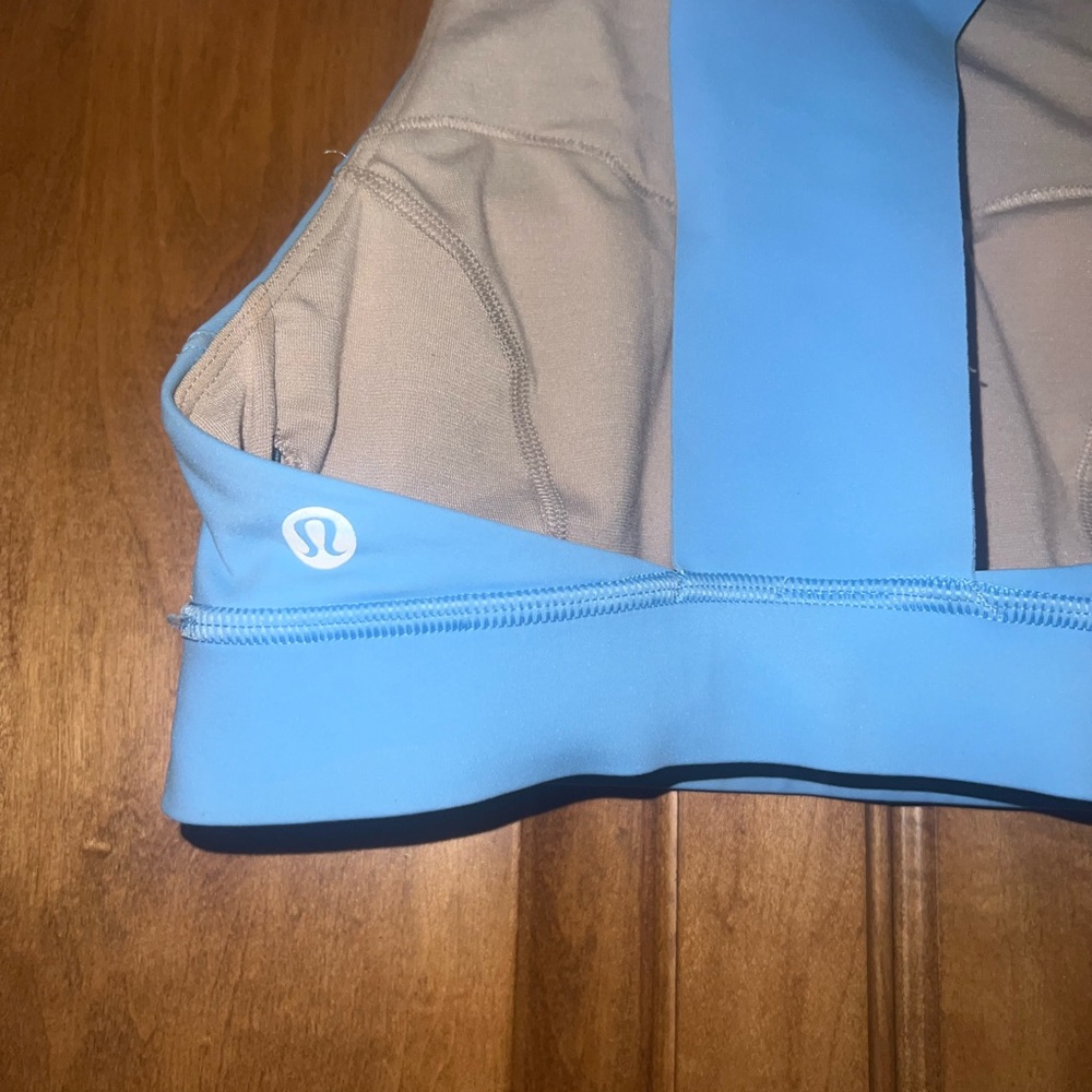 Lululemon sports bra. Size 4.